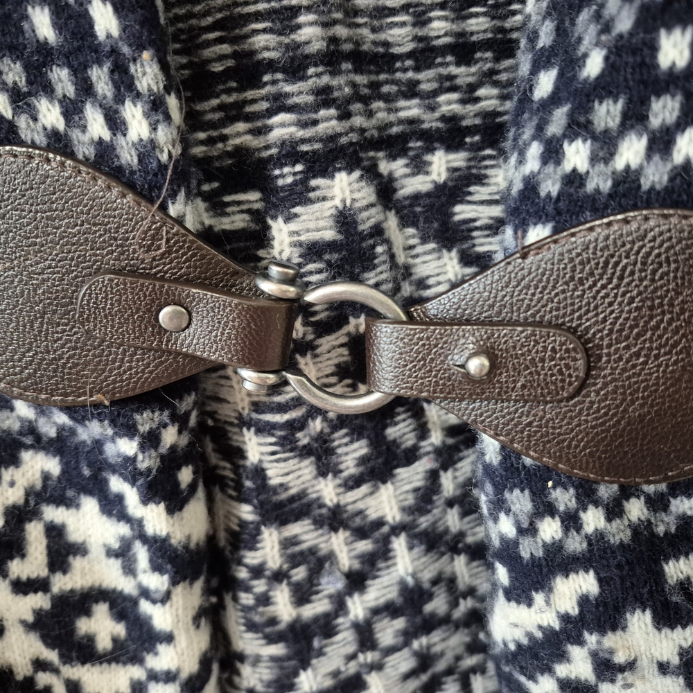 Navy and White Patterned Cardigan - Picture 3 of 4